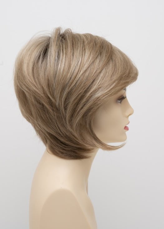SPARKLING CHAMPAGNE | Medium Brown roots with overall Strawberry Blonde base and soft Golden Blonde highlights