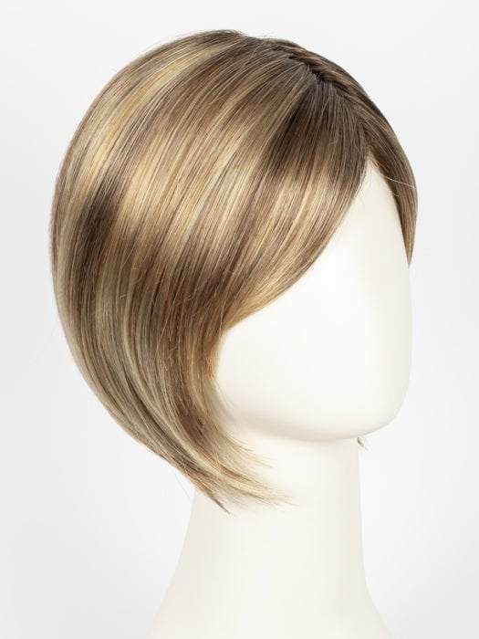 GINGER-ROOTED 26.19.31 | Light Honey Blonde, Light Auburn, and Medium Honey Blonde Blend with Dark Roots