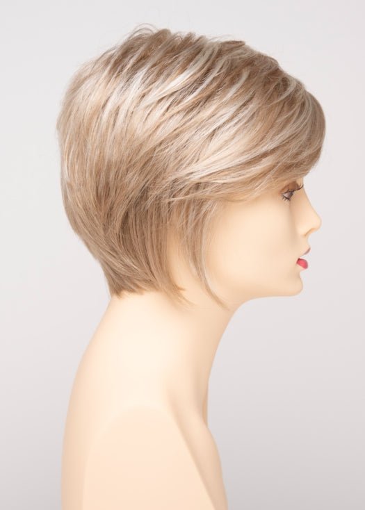 LIGHT BLONDE | 2 toned blend of Creamy Blonde with Champagne highlights