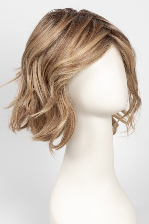 RL14/25SS Shaded Honey Ginger | Dark Blonde Evenly Blended with Medium Golden Blonde With Dark Roots