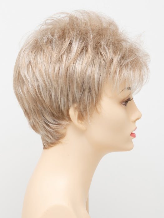 LIGHT BLONDE | 2 toned blend of Creamy Blonde with Champagne highlights