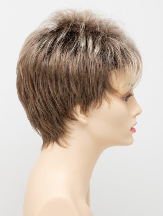SPARKLING CHAMPAGNE | Medium Brown roots with overall Strawberry Blonde base and soft Golden Blonde highlights