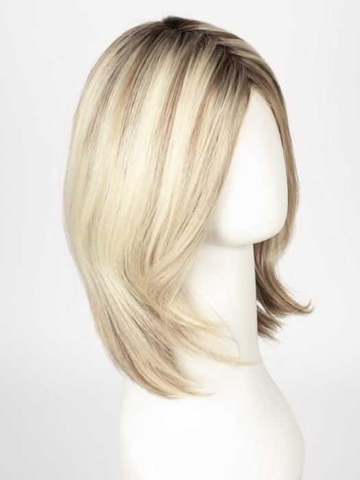 12FS8 SHADED PRALINE | Light Gold Brown, Light Natural Gold Blonde & Pale Natural Gold-Blonde Blend, Shaded with Medium Brown