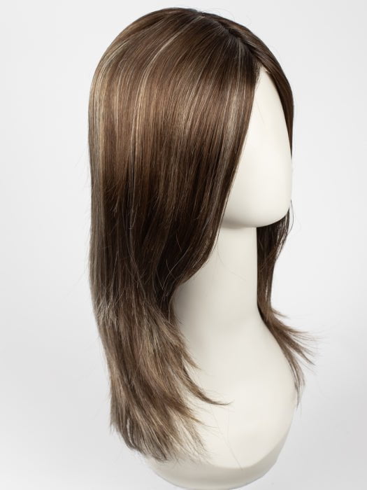 ICY-OAK-SR | Warm Medium Brown base with Golden Blond and White Gold Highlights and a Soft Shadowed Root Effect