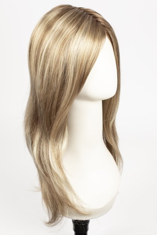 12FS12 MALIBU BLONDE | LIght Gold Brown, Light Natural Gold Blonde, Pale Natural Gold-Blonde Blend, Shaded with Light Gold Brown
