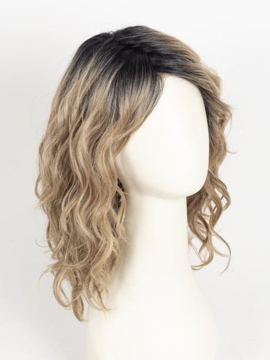 MC9/14SS CARAMEL LATTE | Caramel Blonde blended with a Darker Root