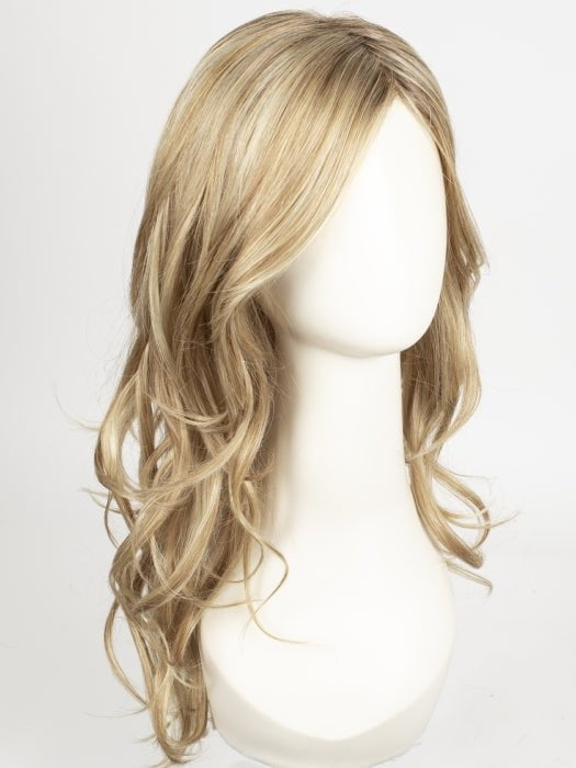 CREAMY-TOFFEE-R | Rooted Dark Blonde Evenly Blended with Light Platinum Blonde and Light Honey Blonde