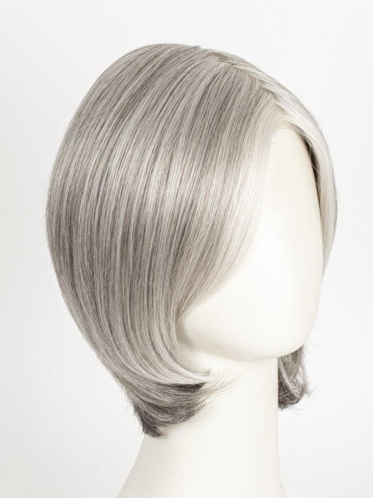 RL51/61 ICED GRANITA | Lightest Grey Progresses to a Deep Grey at the Nape