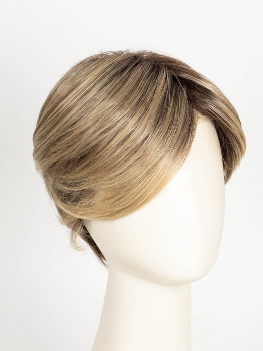 12FS8 SHADED PRALINE | Light Gold Brown, Light Natural Gold Blonde & Pale Natural Gold-Blonde Blend, Shaded with Medium Brown