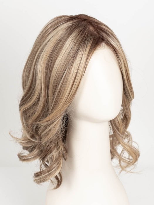 12FS12 MALIBU BLONDE | Light Gold Brown, Light Natural Gold Blonde, Pale Natural Gold-Blonde Blend, Shaded with Light Gold Brown