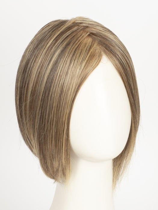24BT18 ECLAIR | Dark Natural Gold Blonde & Light Natural Gold Blonde Blend with Light Natural Gold Blonde Tips
