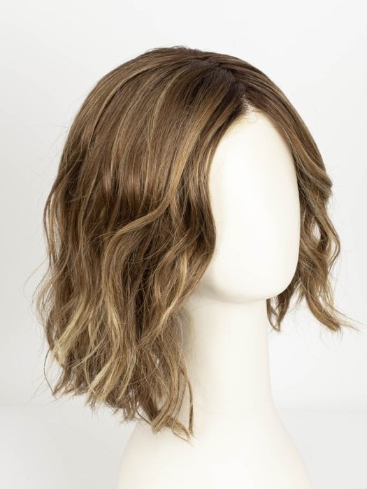 MOCHACCINO-R | Dark roots with Light Brown base and Strawberry Blonde highlights