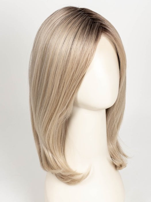 RL16/22SS SHADED ICED SWEET CREAM | Pale Blonde with Slight Platinum Highlighting with Dark Roots