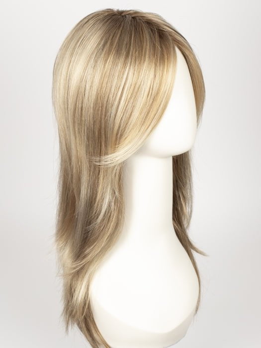 12FS12 MALIBU BLONDE | LIght Gold Brown, Light Natural Gold Blonde, Pale Natural Gold-Blonde Blend, Shaded with Light Gold Brown