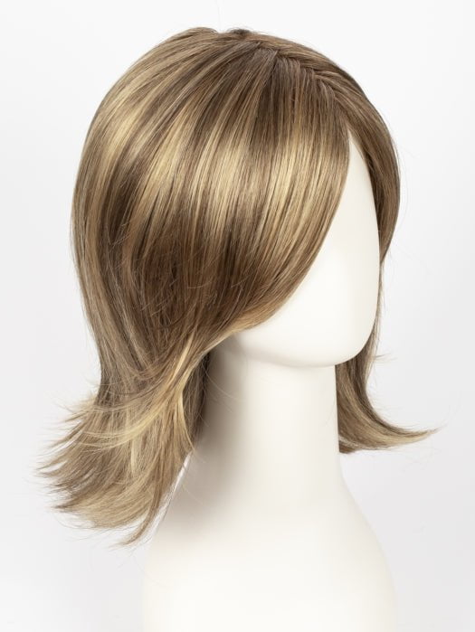 24BT18 ECLAIR | Dark Natural Gold Blonde & Light Natural Gold Blonde Blend with Light Natural Gold Blonde Tips