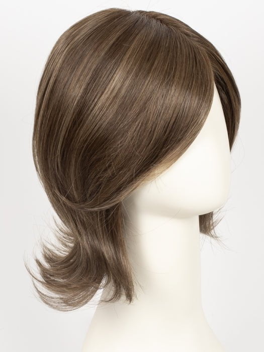 8RH14 MOUSSE CAKE | Medium Brown with 33% Medium Natural Blonde Highlights
