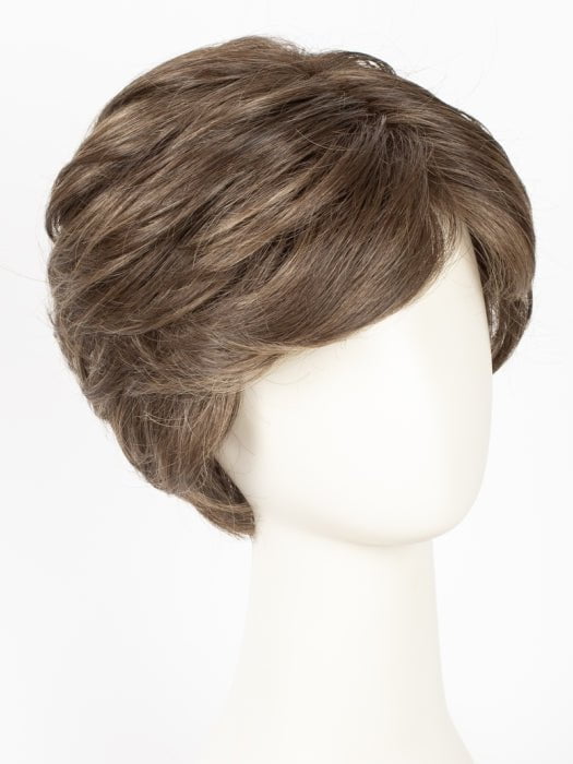 8RH14 MOUSSE CAKE | Medium Brown with 33% Medium Natural Blonde Highlights
