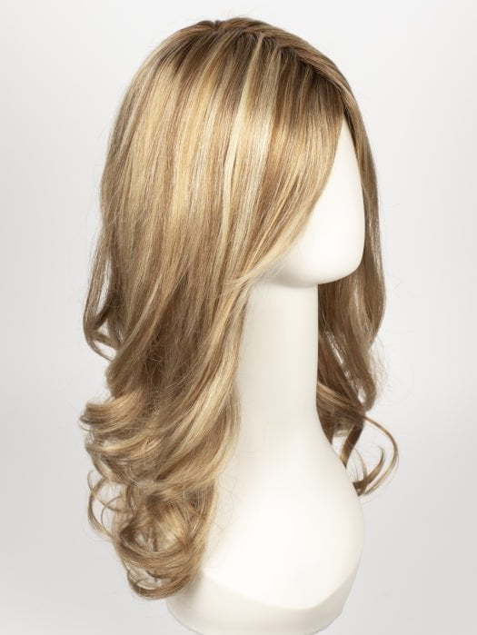 12FS12 MALIBU BLONDE | LIght Gold Brown, Light Natural Gold Blonde, Pale Natural Gold-Blonde Blend, Shaded with Light Gold Brown
