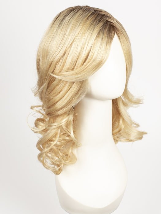 FS24/102S12 LAGUNA BLONDE | Light Natural Gold Blonde with Pale Natural Gold Blonde Bold Highlights, Shaded with Light Gold Brown