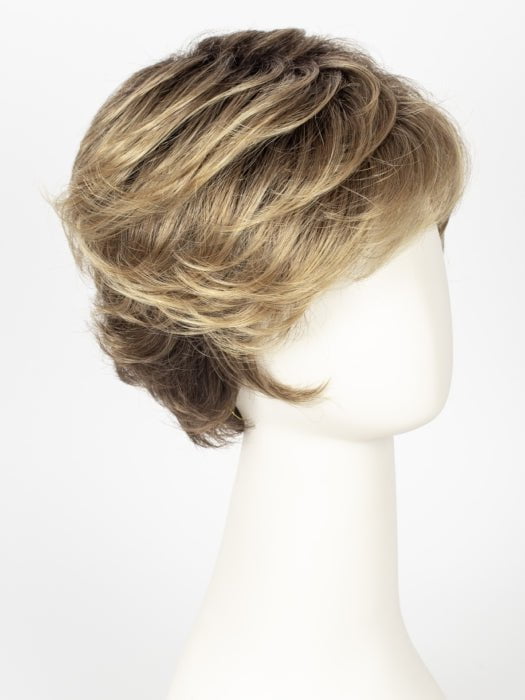 10/26TTS4 SHADED FORTUNE | Medium Gold Blonde Blend with Light Gold Blonde Tips, Shaded with Dark Brown