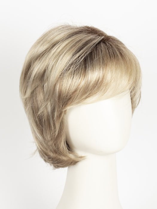 12FS8 SHADED PRALINE | Light Gold Brown, Light Natural Gold Blonde & Pale Natural Gold-Blonde Blend, Shaded with Medium Brown