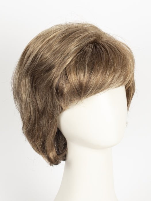 24BT18F BAVARIAN CREME | Dark Natural Ash Blonde & Light Gold Blonde Blend with Dark Natural Ash Blonde Nape