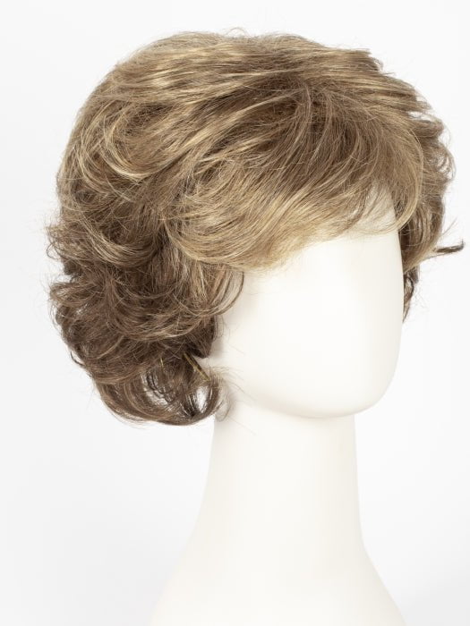 10/26TT FORTUNE COOKIE | Light Brown & Medium Red-Gold Blonde Blend with Light Brown Nape