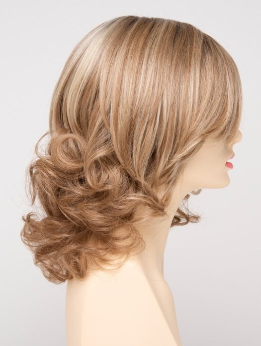 SPARKLING CHAMPAGNE | Medium Brown roots with overall Strawberry Blonde base and soft Golden Blonde highlights
