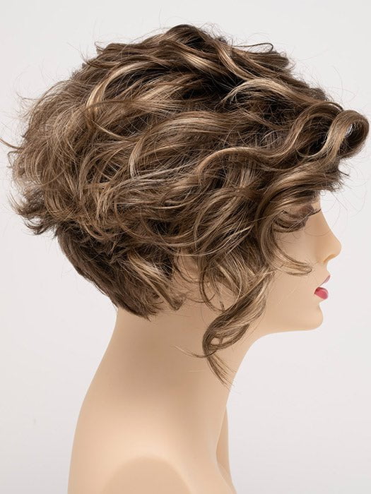 HONEY BREEZE | A blend of Cool, Honey Blonde and Multi-Dimensional Medium Brown with Darker Brown Roots