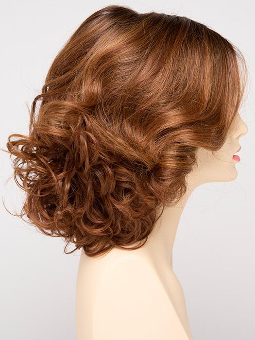 CREAMED-COFFEE | Medium Brown roots and base with Cinnamon and Golden Blonde highlights